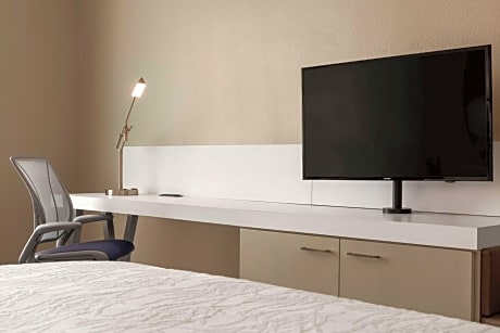 2 Queen Hearing Accessible Room