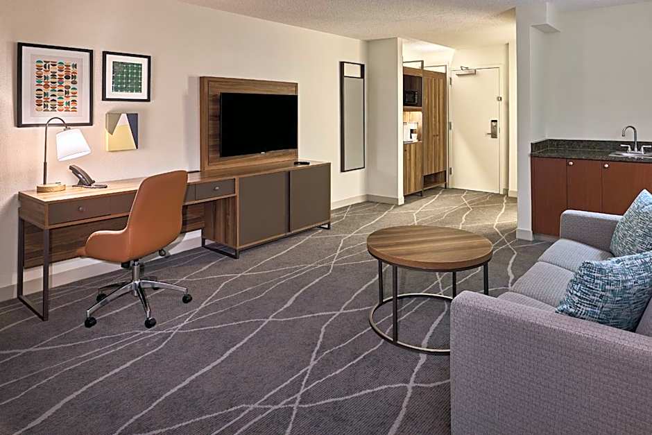 Holiday Inn Express & Suites Charleston Dwtn  West Edge By IHG
