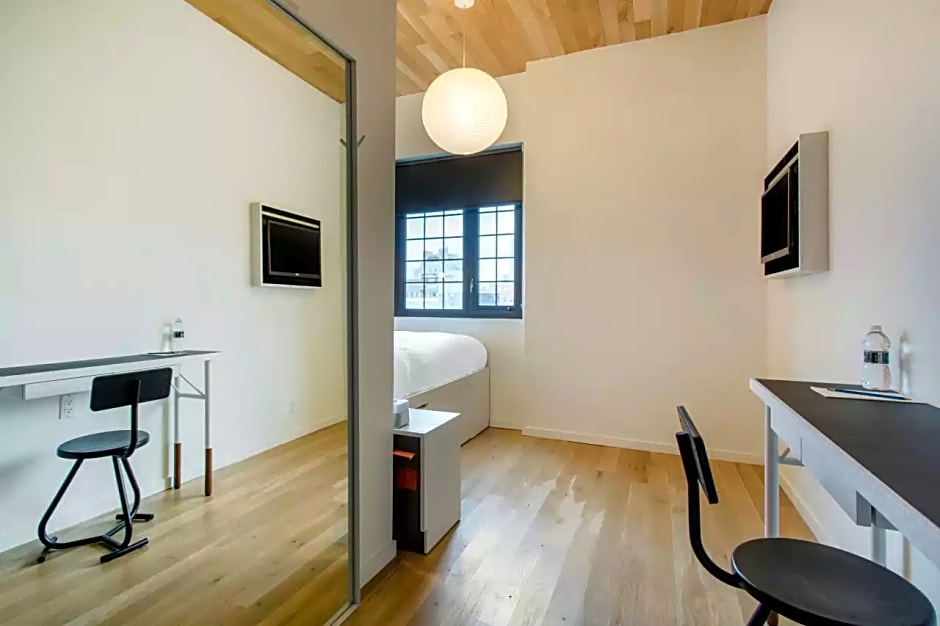 Gowanus Inn & Yard Hotel
