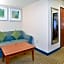 Holiday Inn Express Hotel & Suites Fredericksburg