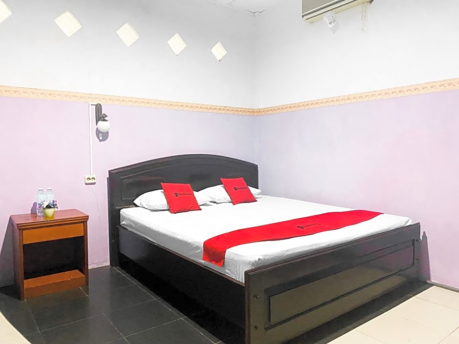 RedDoorz near Terminal Dangerakko Palopo