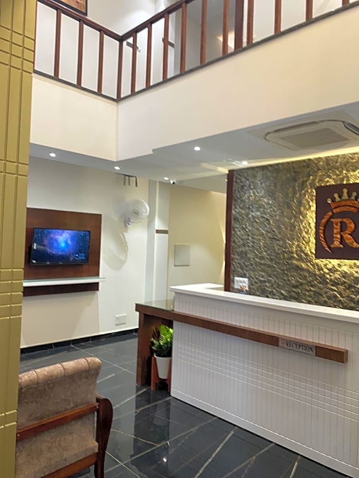 HOTEL ROYAL INN