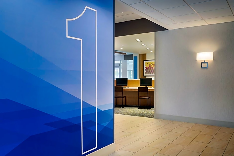 Holiday Inn Express & Suites Kokomo South By IHG