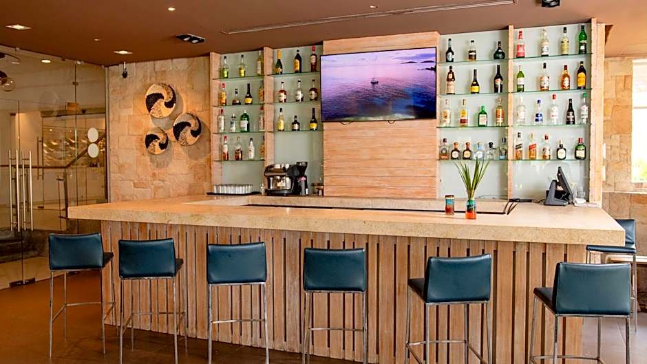 Holiday Inn Acapulco La Isla by IHG