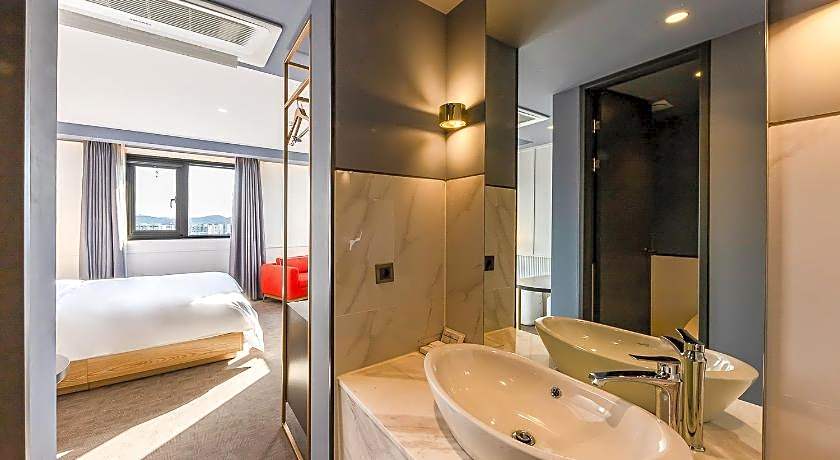 Brown-Dot Hotel Ulsan Sincheon