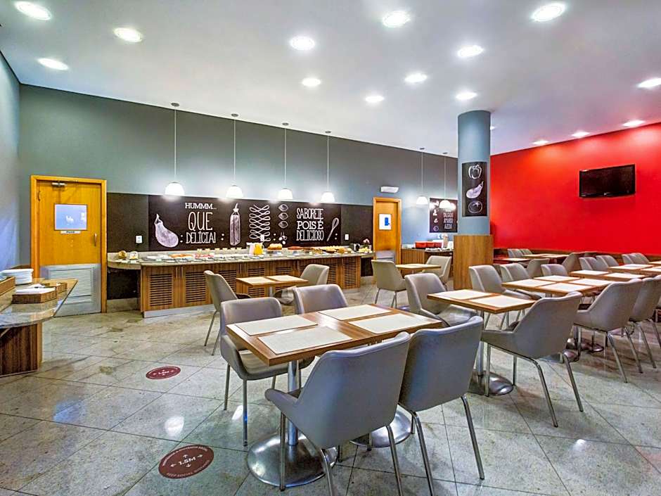 ibis Vitoria Praia de Camburi