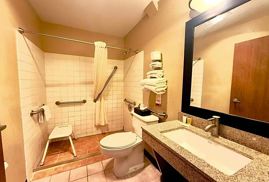 Super 8 by Wyndham Melrose