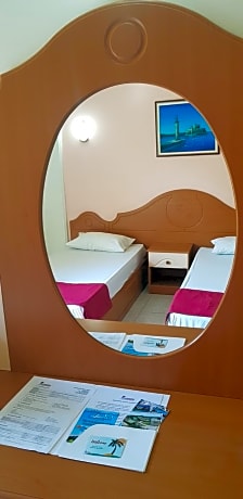 Standard Room with Garden View