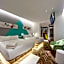 Apple 1 Hotel Queensbay