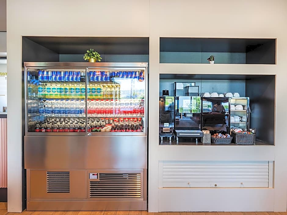 B&B HOTEL Zürich Airport