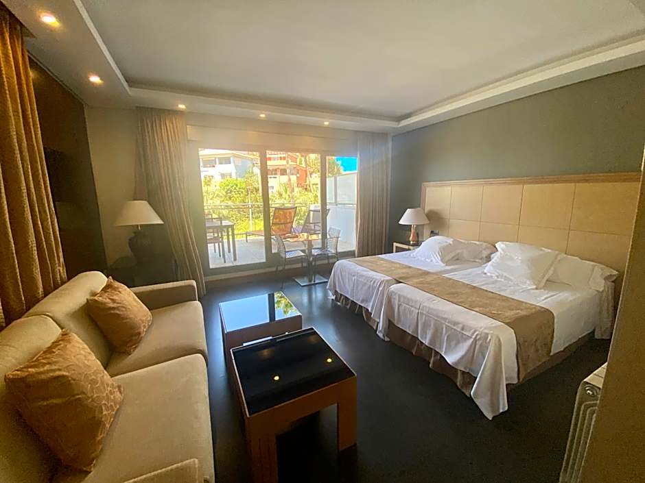 ArtPlatinum SUITES&APARTMENTS