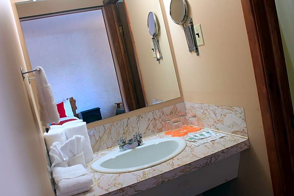 Motel Des Pays D'En Haut