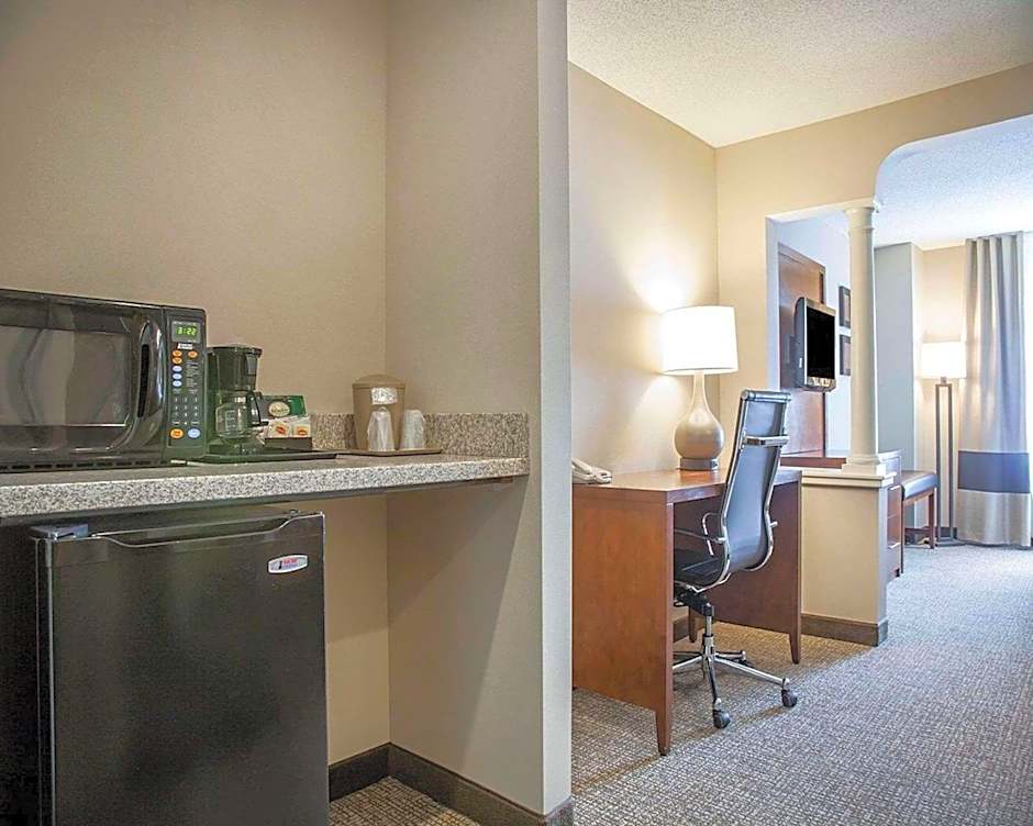 Comfort Suites West Warwick