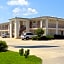 Carom Inn a Travelodge by Wyndham Denham Springs-Baton Rouge