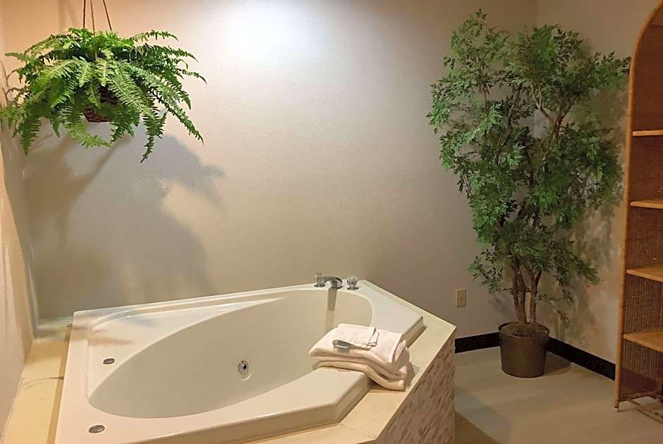 Days Inn by Wyndham Kingdom City