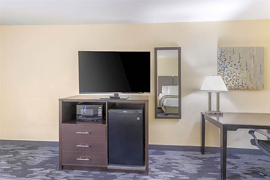 Best Western Parkside Inn