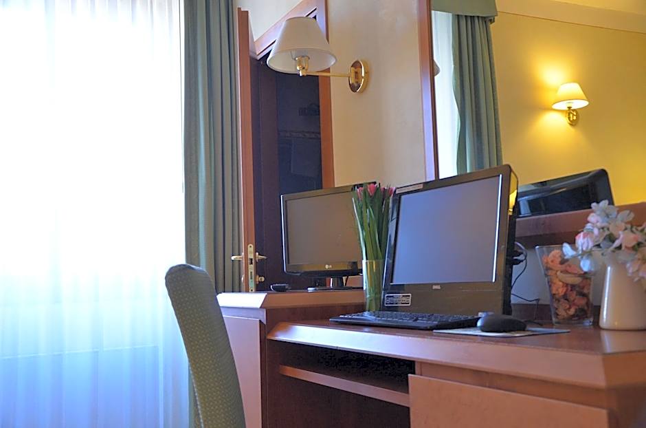 Hotel Mia Cara