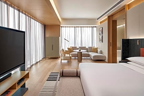 Deluxe King Room