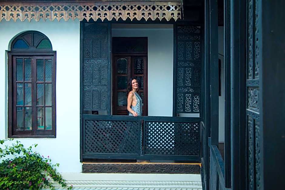 Kholle House