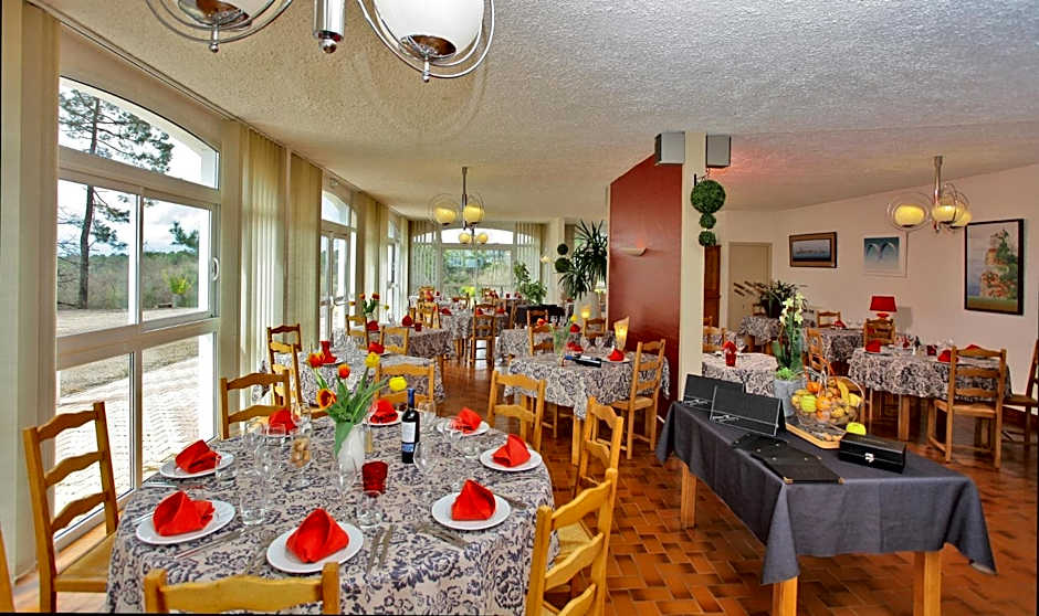Hotel Restaurant Logis Le Tropicana