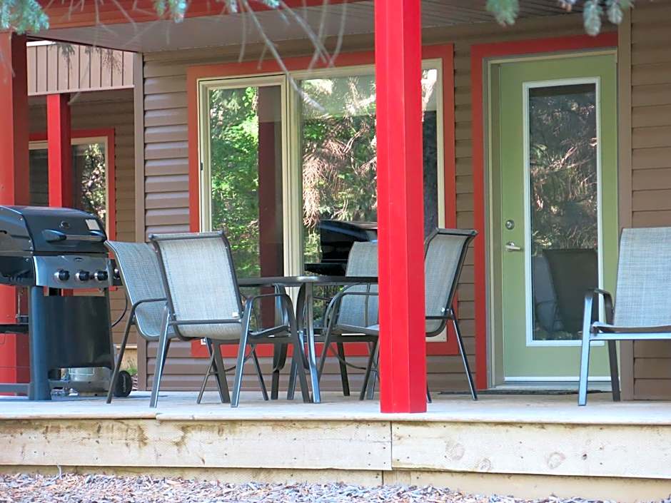 Village Creek Country Inn