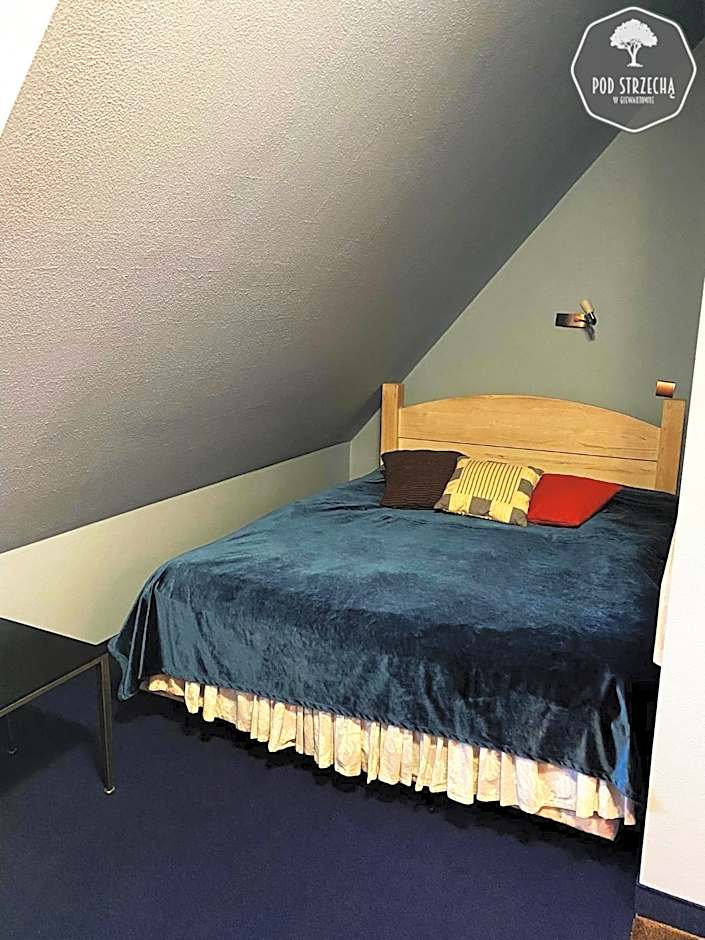 Dom Wypoczynkowy "Pod Strzechą" w Giewartowie