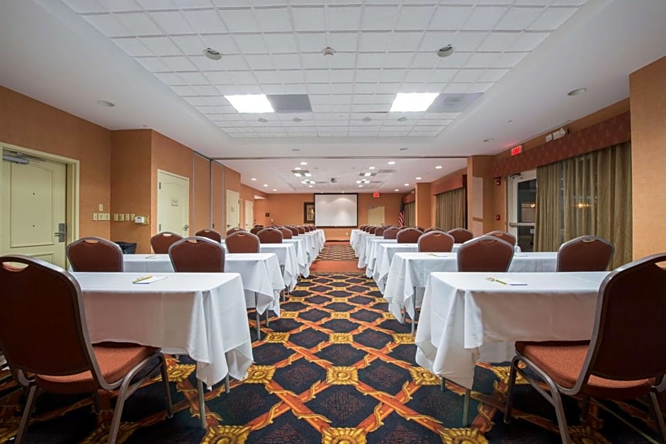 Hilton Garden Inn Tupelo