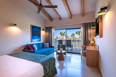 Impressive Superior Double Room Side Sea View (3 adults + 1 child)
