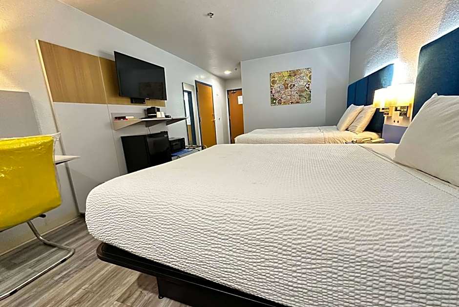 Microtel Inn & Suites by Wyndham Gallup
