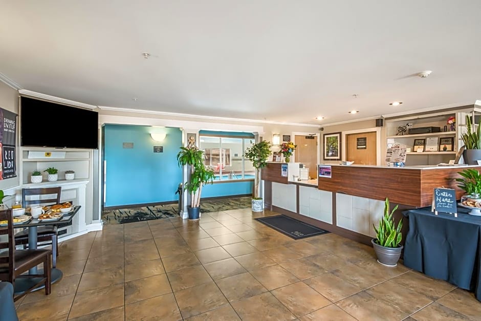 Red Lion Inn & Suites Sequim