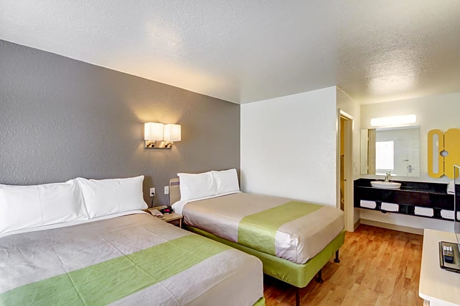 Studio 6 Midwest City, Ok - Oklahoma City