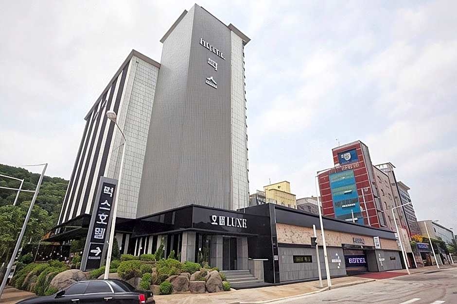 Hotel Luxe