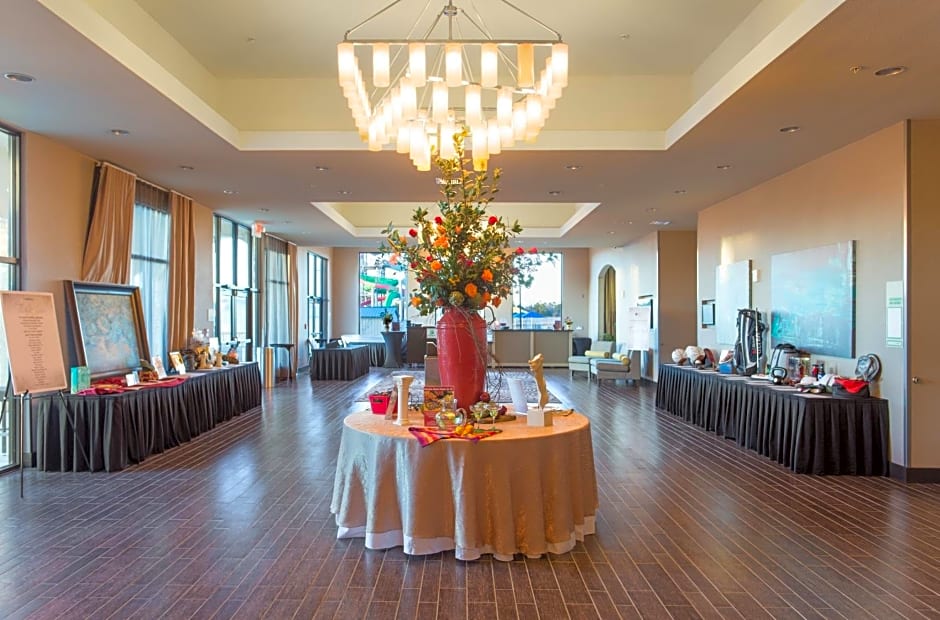 Holiday Inn Texarkana Arkansas Convention Center, an IHG Hotel