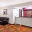 Super 8 by Wyndham Evansville North