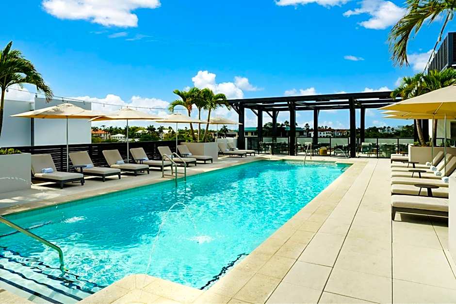 AC Hotel by Marriott Naples 5th Avenue