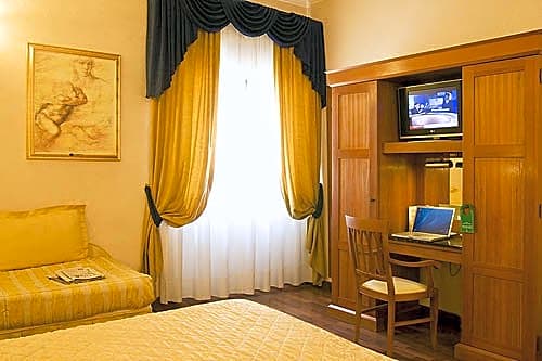 Porta Faenza Hotel