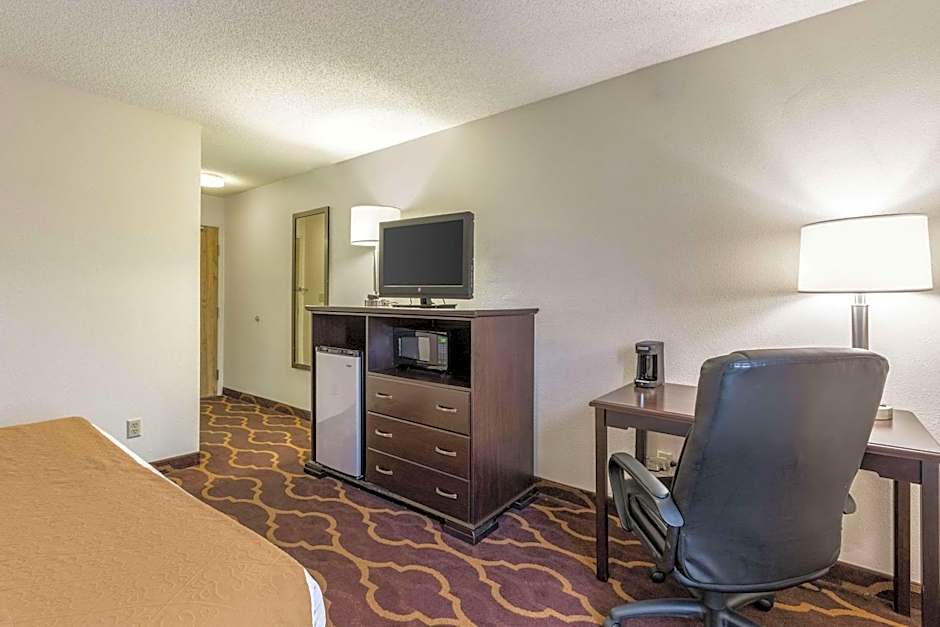 Quality Inn Kearney South