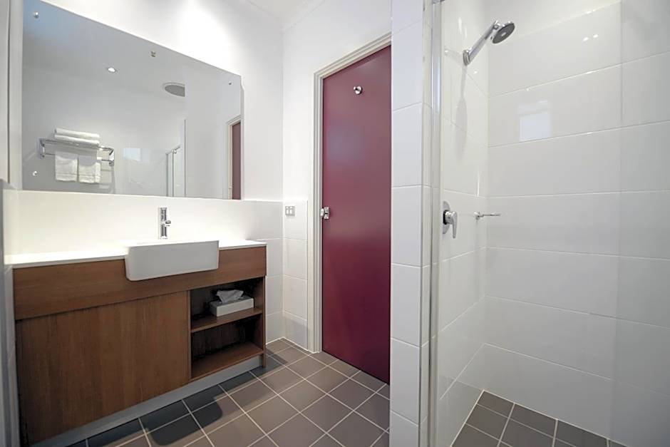 Grosvenor Hotel Adelaide by Accor