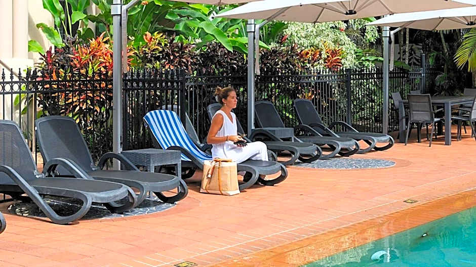 Cayman Villas Port Douglas
