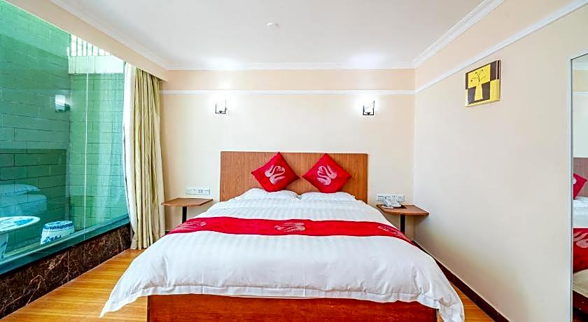 Ln White House Hotel