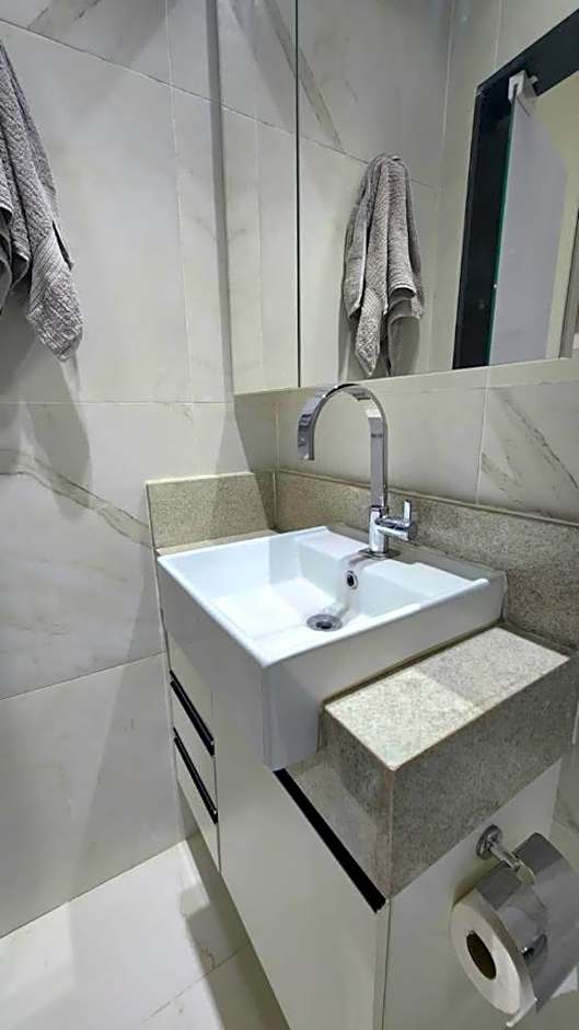 Luxo 2 quartos lado do arpoador