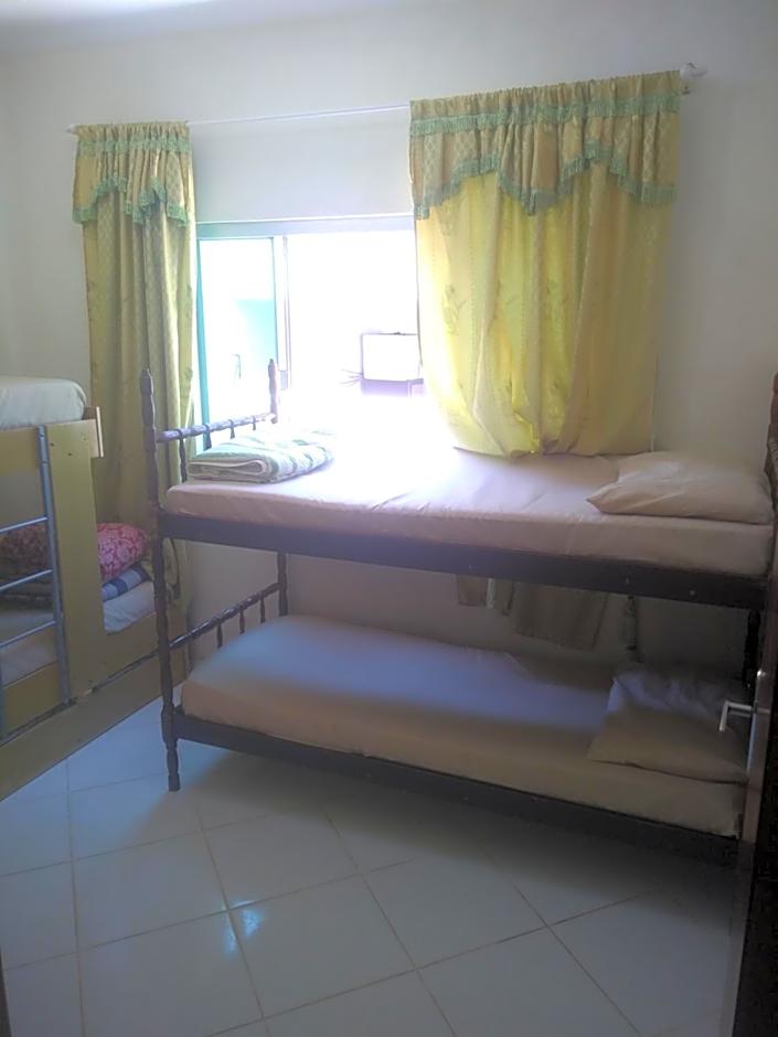 Gênesis Beach Hostel! Quartos compartilhados e privativos na Pinheira