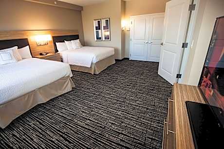 Suite, 1 Bedroom (2 Queen Beds and 1 Double Sofa Bed)