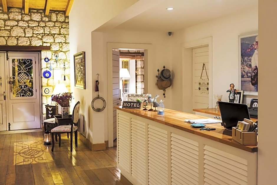 Alacati Cadde 75 Luxury Hotel