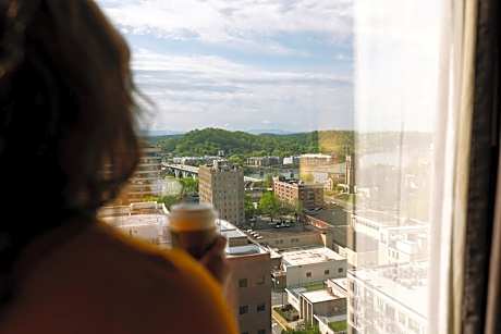 Hilton Knoxville