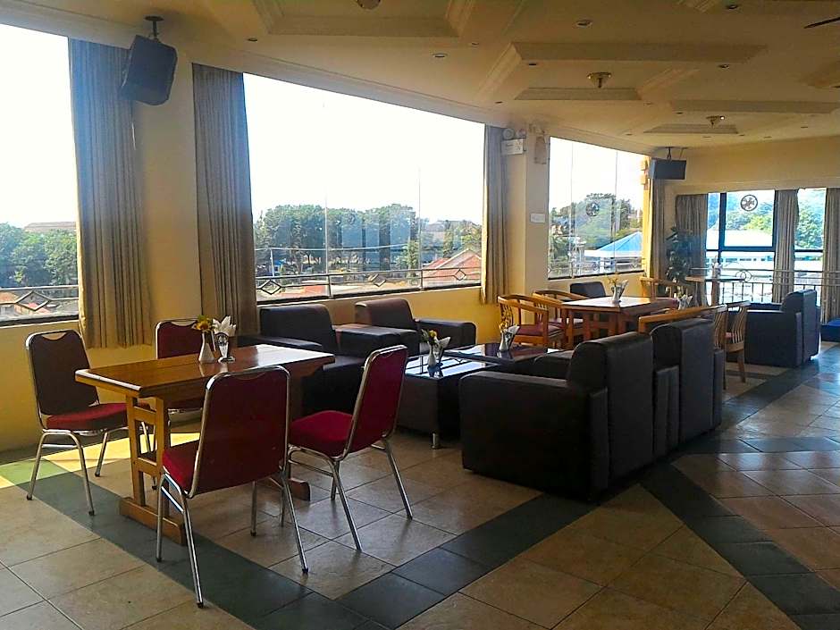 Nite and Day Laguna - Bintan