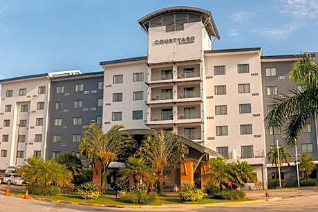 Courtyard by Marriott San Salvador