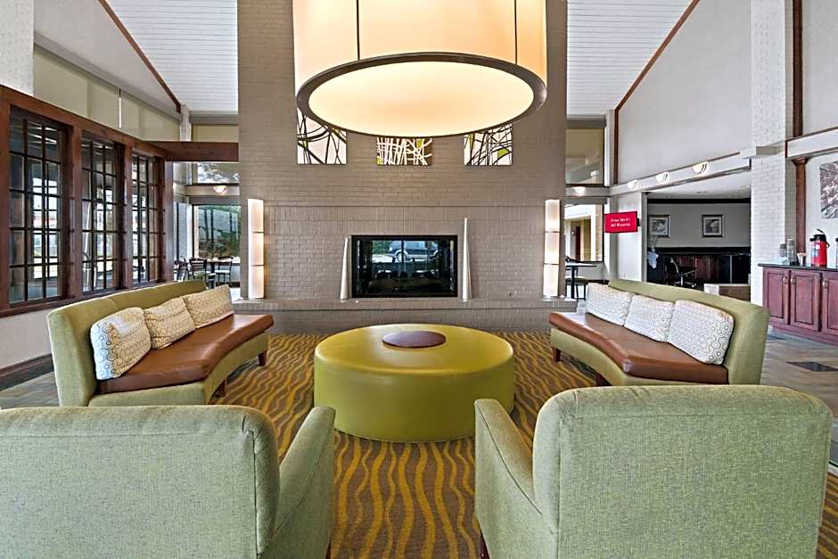 Red Roof Inn & Suites Irving - DFW Airport South