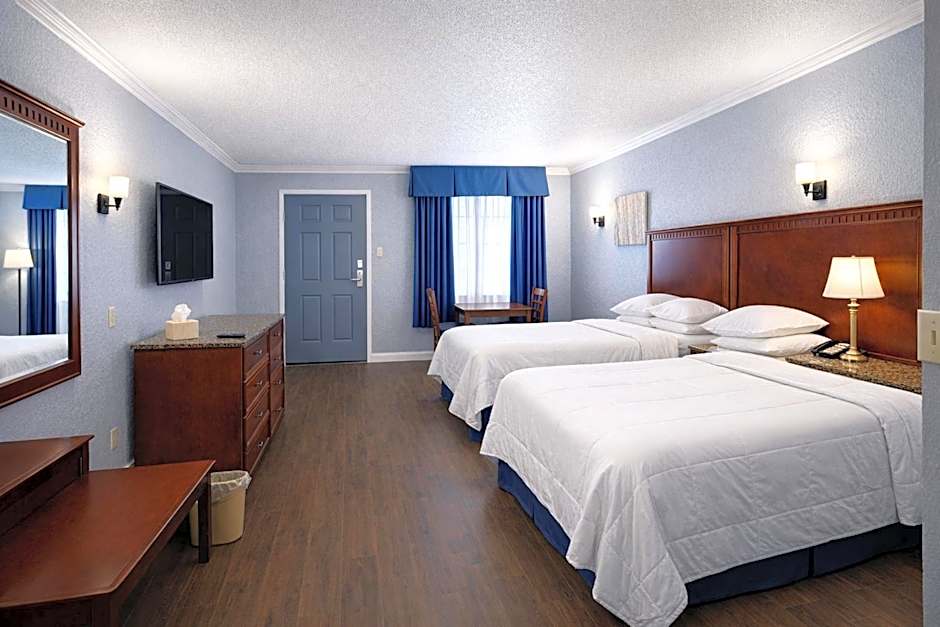 Quarters Inn & Suites