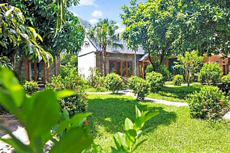 Trang An River View Homestay